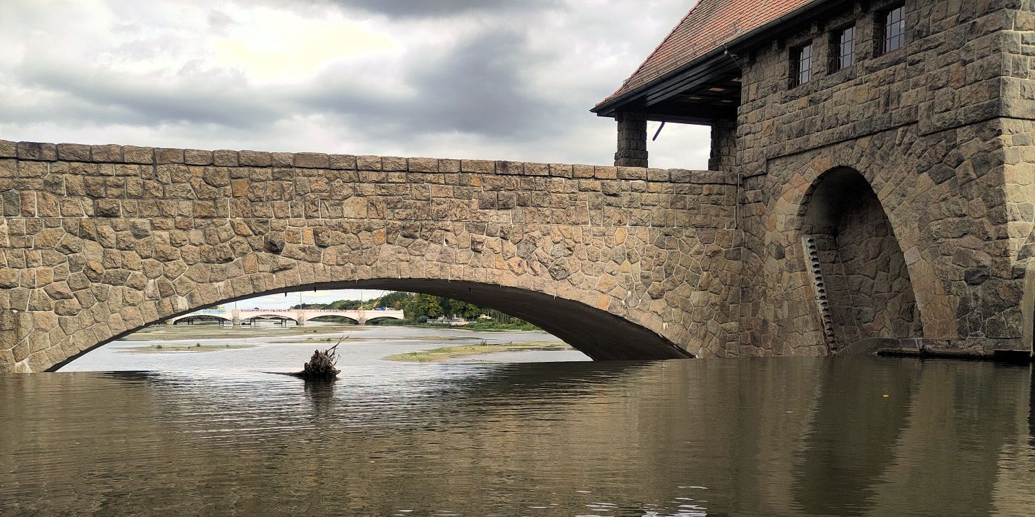 Das Leipziger Elsterbecken wird 2026 wieder entschlammt. | Foto: Falk Bruder